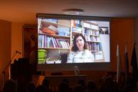 Predavateljica Mojca