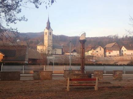 38 kip brezjanske marije na postaji